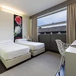 Western Hotel 4*