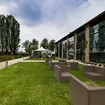 Western Hotel