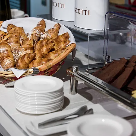 Otel Western Parma