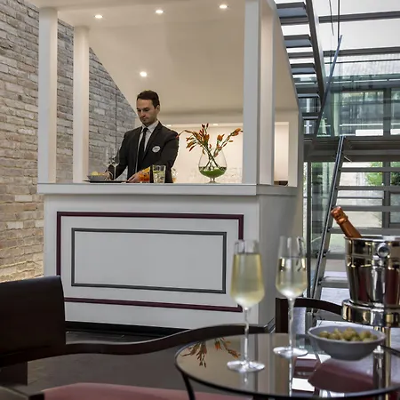 Western Otel Parma