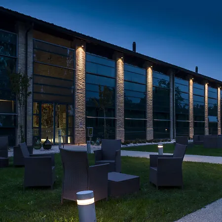 Otel Western Parma